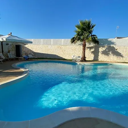 Villa Angio B&B 빌라 카스텔리